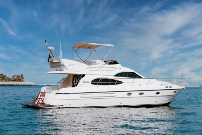 fishing-boat-dubai-big-0
