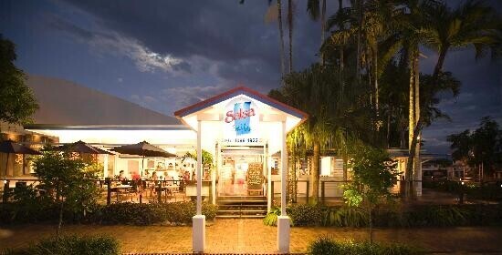 salsa-bar-and-grill-port-douglas-big-0