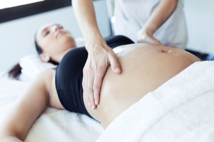 pregnancy-massage-near-me-pregnancy-massage-north-melbourne-myofitness-big-0