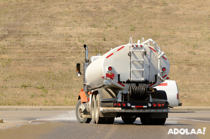 quenching-cooroibah-water-truck-services-at-cooroibahwater-big-0