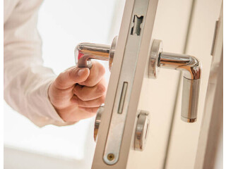 Why Do You Need a Domestic Locksmith for a Home?