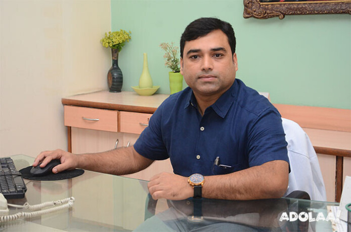 leading-neuro-physician-in-indore-expert-care-dr-dinesh-chouksey-big-0