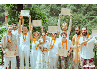 100 Hour Holistic Yoga Teacher Training Course In Rishikesh