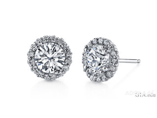 Tips for Pairing Diamond Hoop Earrings With Other Jewellery