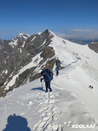 bali-pass-trek-a-thrilling-mountain-pass-with-himalayan-daredevils-big-0