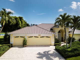 Exclusive Residential Metal Roofing Services in Cape Coral