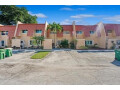 find-your-dream-home-in-coral-springs-gracious-living-realty-small-0