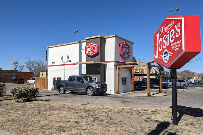 josies-restaurant-lubbock-big-3