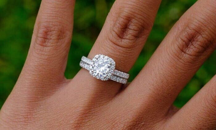 buy-engagement-ring-online-big-0