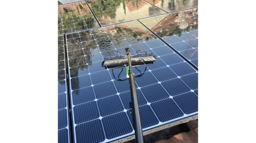 solar-panel-cleaning-service-big-0