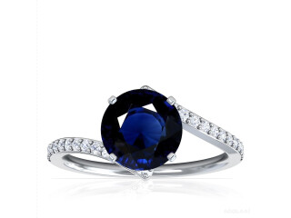 Elevate Your Style: Round Blue Sapphire Ring with Diamonds