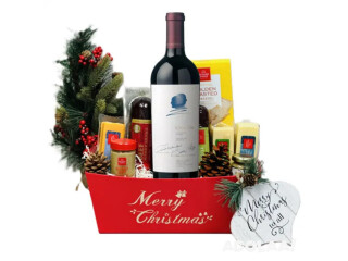 Order Online Christmas Wine Gift Basket at Best Price