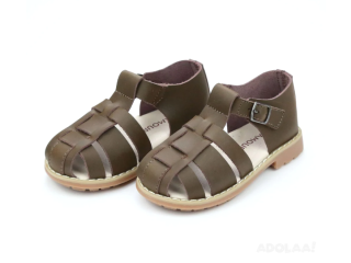 Discover Exceptional Kids' Fisherman Sandals at Our Online Shoe Store